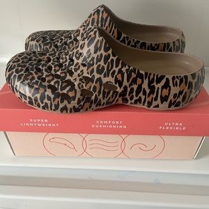Easy Spirit Ladies Animal Print Mules